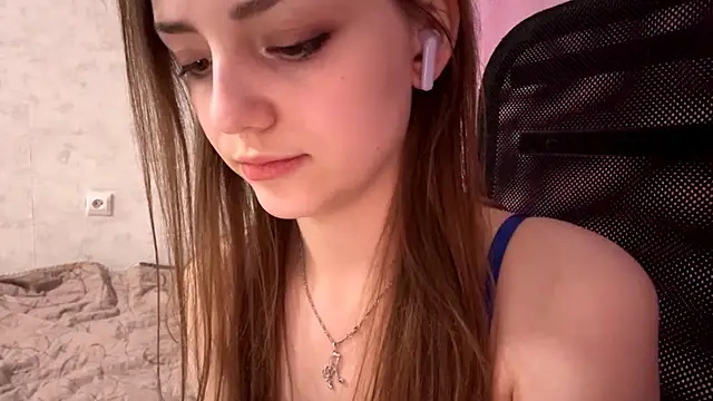 AliceStacy online show from November 21, 9:11 am