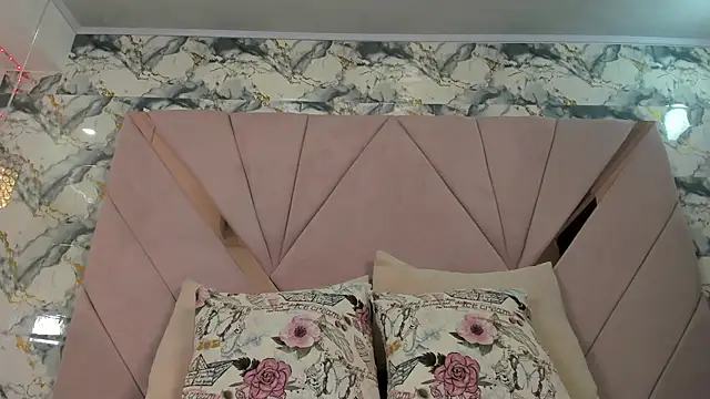 naomy sexy  online show from March 9, 10:24 pm