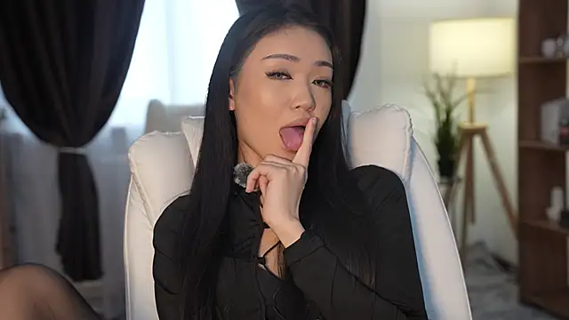 OnieClose online show from March 1, 8:47 am