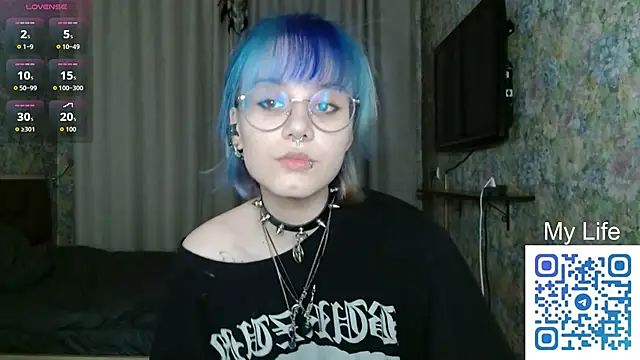 KellePourier online show from March 27, 5:13 pm