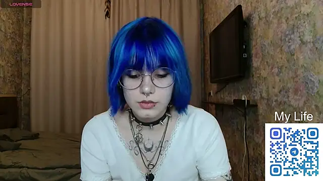 KellePourier online show from March 18, 7:08 pm