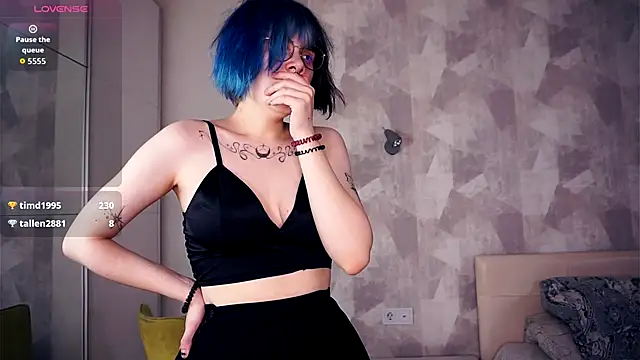 KellePourier online show from November 13, 7:02 pm