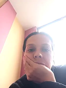 LunaaMorelli online show from December 19, 1:25 pm