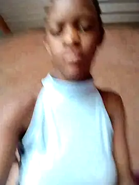 Blondecurv24 online show from December 3, 9:22 am