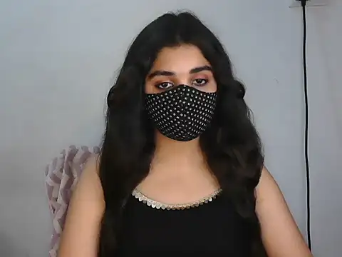 Cutie Sonam online show from April 16, 8:08 pm