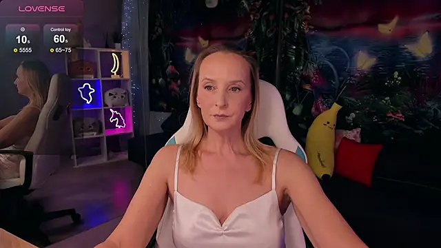 ScarlettPalmer online show from February 14, 10:39 am