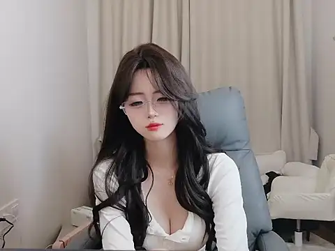 onnijiang123 online show from October 31, 10:19 am