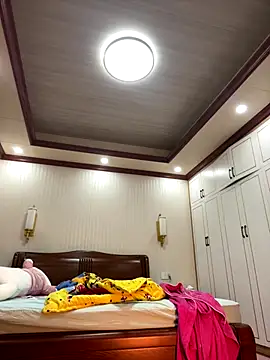 Qt889999 online show from November 7, 2:11 pm