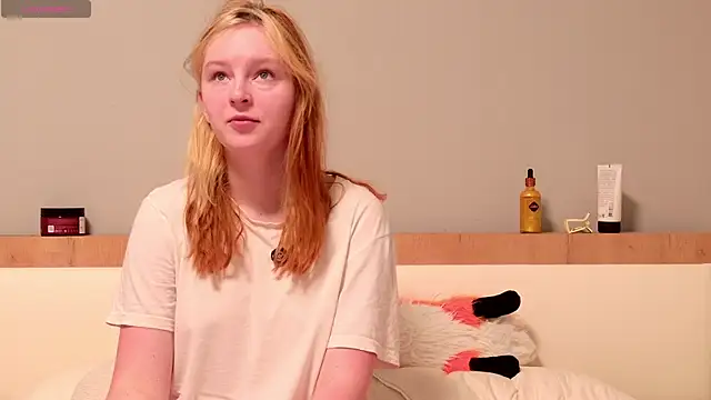 AngelWisee online show from August 10, 2:15 am