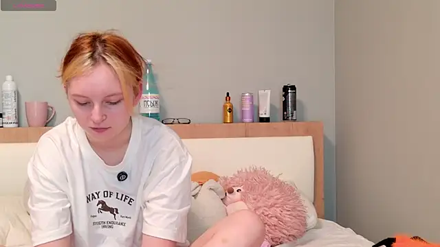 AngelWisee online show from August 8, 3:25 am