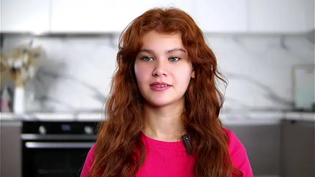 YettaCalabria online show from November 21, 1:02 pm