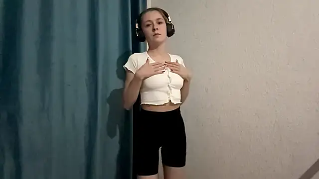 HOTBellakle online show from November 27, 3:59 pm