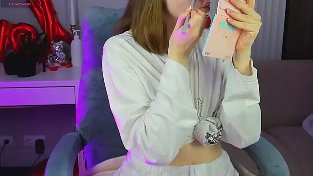 R I N A online show from April 4, 1:15 am