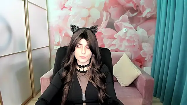 DemmyRose online show from December 1, 8:00 pm