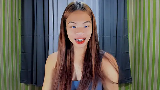 kierra fox online show from November 1, 10:30 am