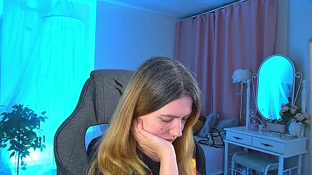 AleksaLaurent online show from November 21, 6:04 am