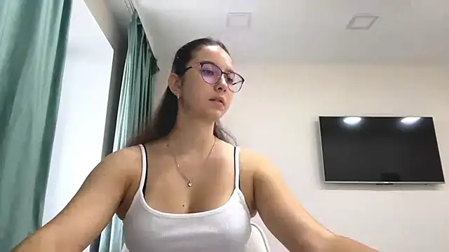 Allisgree online show from October 31, 7:12 am