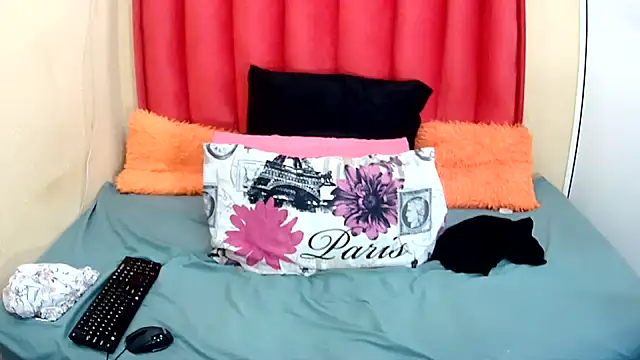 BubblegumBaddiexxxx online show from November 21, 7:05 pm