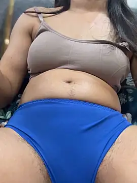 Heena Sharma982 online show from April 7, 9:06 pm