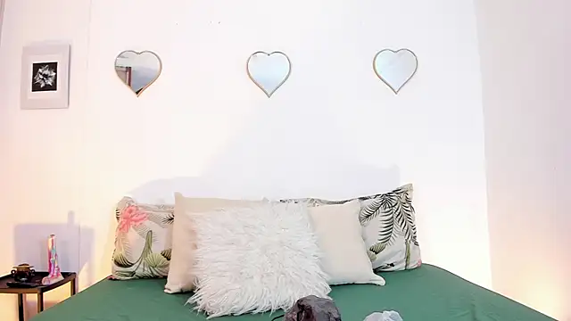 julialex  online show from February 27, 7:14 pm