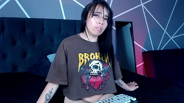 Princess Mia1126 online show from March 10, 5:11 am