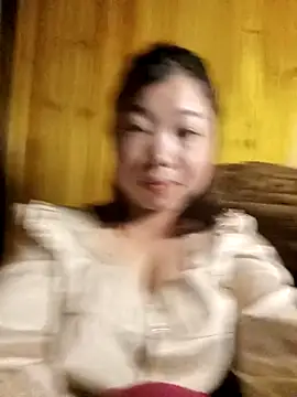 julybe online show from March 9, 11:35 am