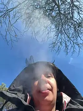 Carolineisback online show from February 25, 11:42 am