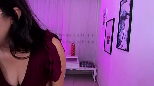 Luna Jonnes1 online show from January 9, 11:47 am