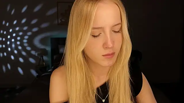adele armass online show from June 10, 8:51 pm