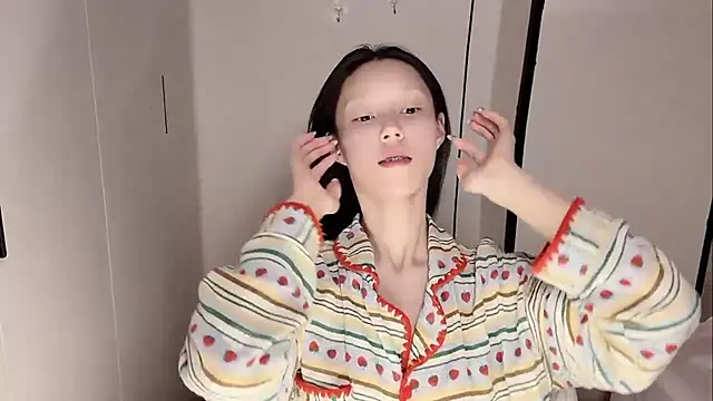 yuyu-33 online show from December 5, 2:40 pm