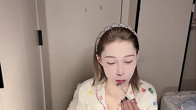 yuyu-33 online show from February 3, 11:04 am