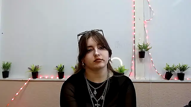 Dance  Queen online show from November 3, 11:36 am