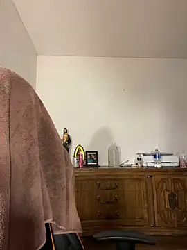 negriitha1406 online show from October 31, 8:29 am