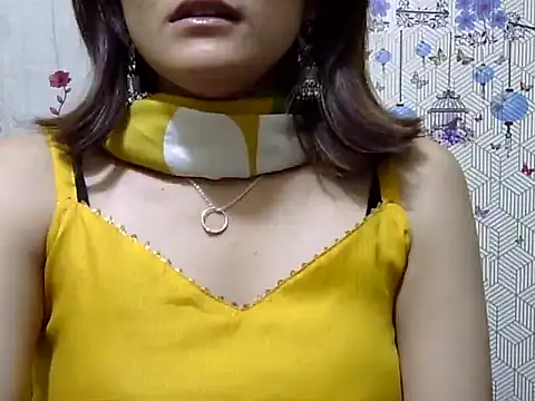 maira 33 online show from February 8, 6:44 pm