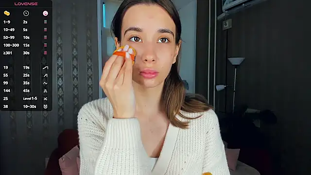 JacalynSchreiber online show from November 26, 11:55 am