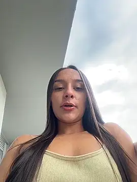 Brunettecollins05 online show from March 27, 9:37 pm