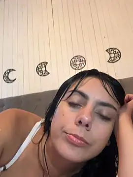 mickystrumia23 online show from March 2, 10:26 pm