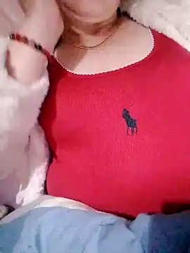 small-house123 online show from November 25, 1:46 pm