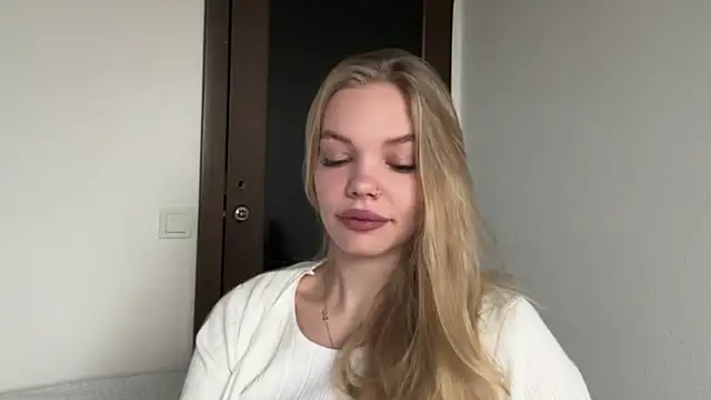 SweetAmelia69 online show from November 28, 6:05 am