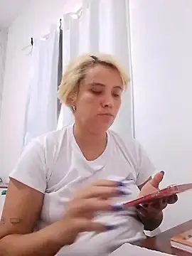 BIADELICIA1 online show from January 19, 1:40 pm