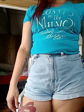 ruiviinhaah online show from March 2, 6:36 pm