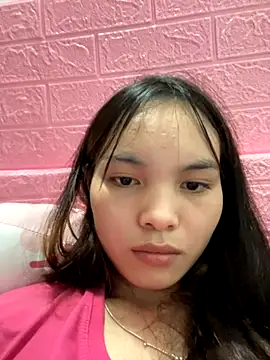 A lyly online show from November 12, 5:33 pm