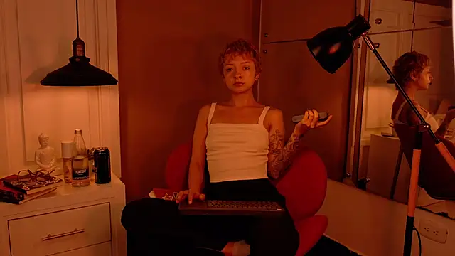 Raven444 online show from November 7, 10:25 pm