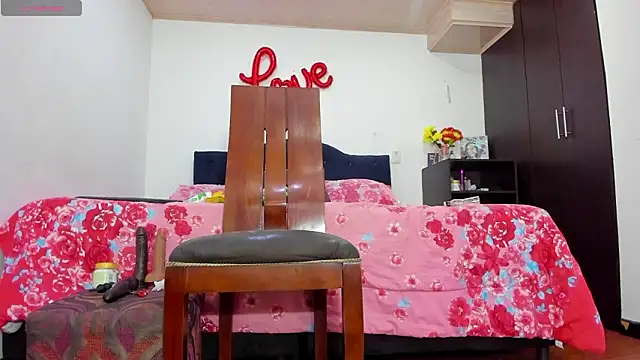 Susan 20hot online show from March 27, 4:47 am