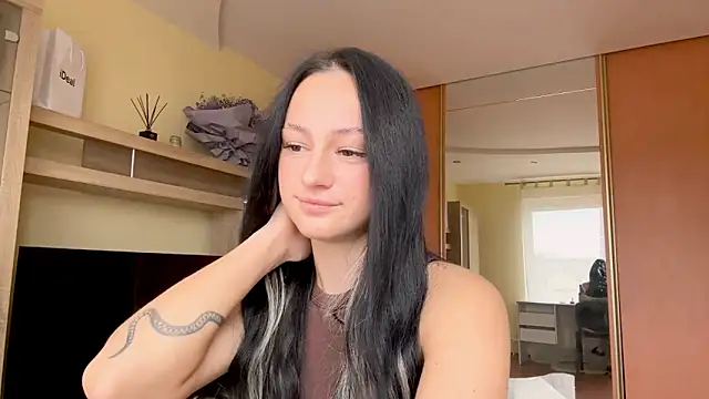 messystasy online show from November 3, 9:46 am