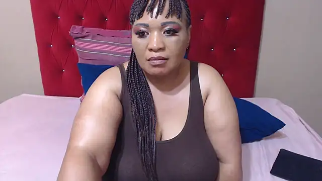 HUGE BUSTY EBONY online show from December 1, 10:34 pm