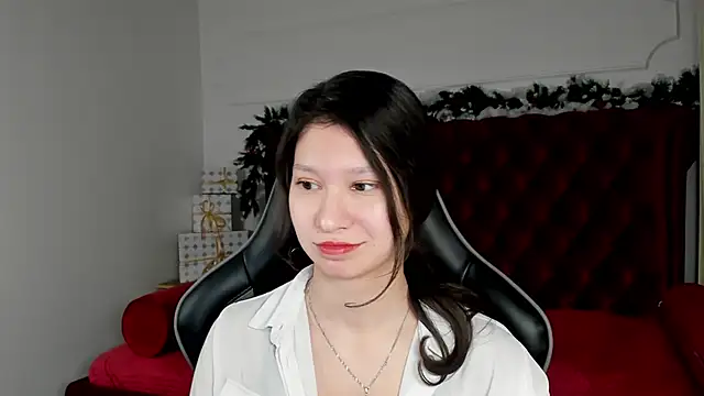 SaraDenars online show from December 16, 5:35 am