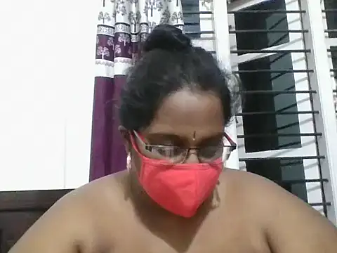 hootypriya online show from February 11, 11:39 pm