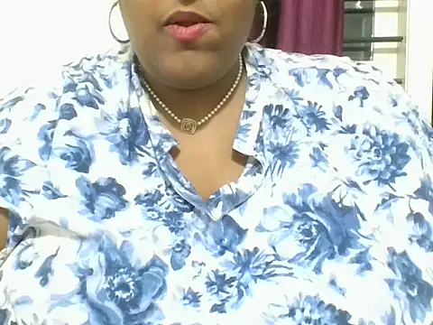 hootypriya online show from February 27, 1:33 pm