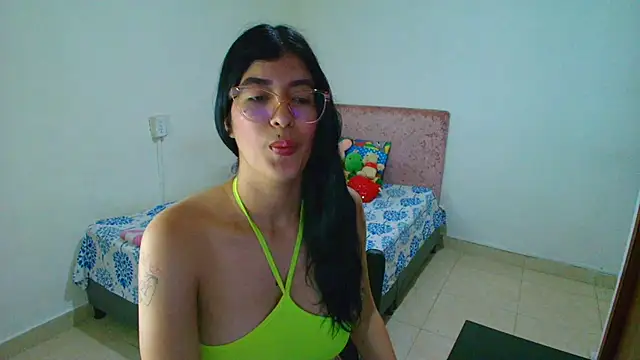 Kassandra 0304 online show from April 14, 12:27 pm